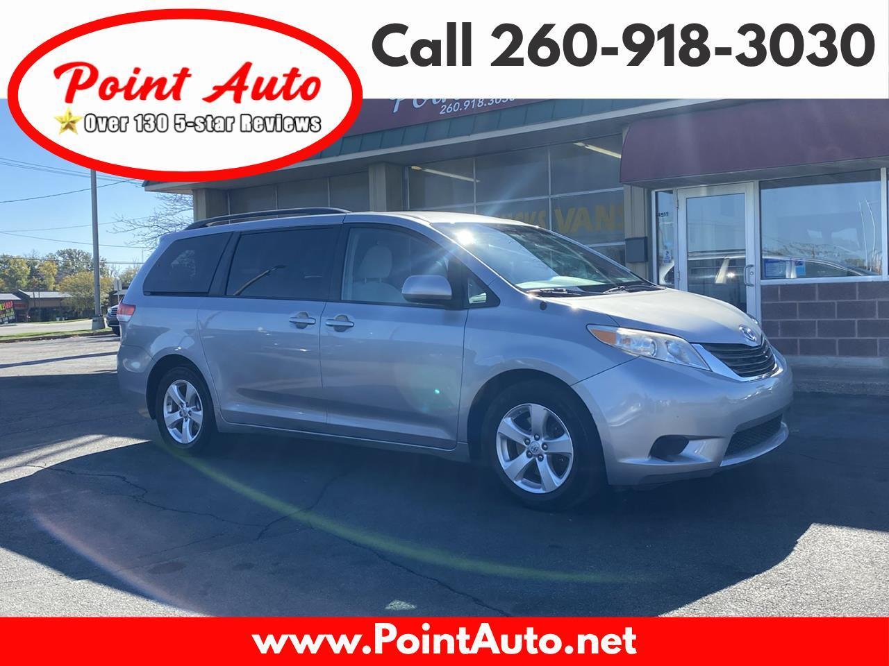 Toyota Sienna 5dr 8-Pass Van V6 LE FWD (Natl) 2014