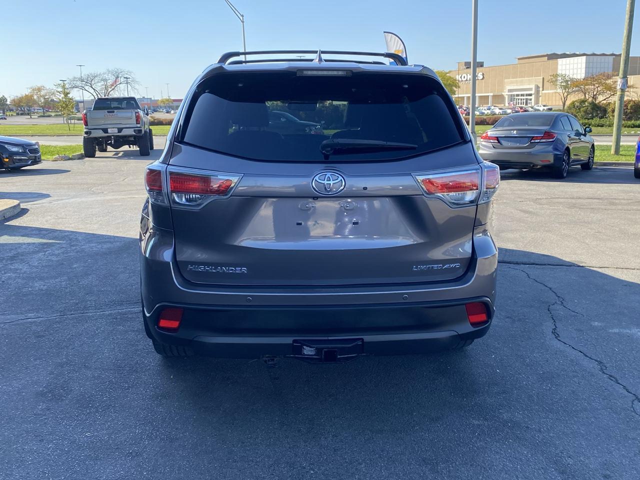 Toyota Highlander AWD 4dr V6 Limited (Natl) 2015
