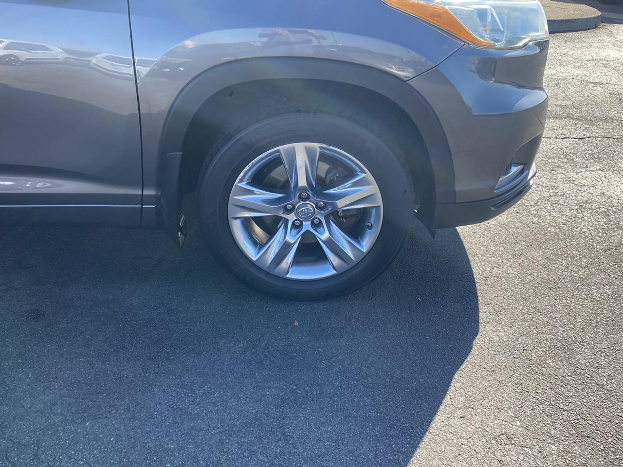 Toyota Highlander AWD 4dr V6 Limited (Natl) 2015