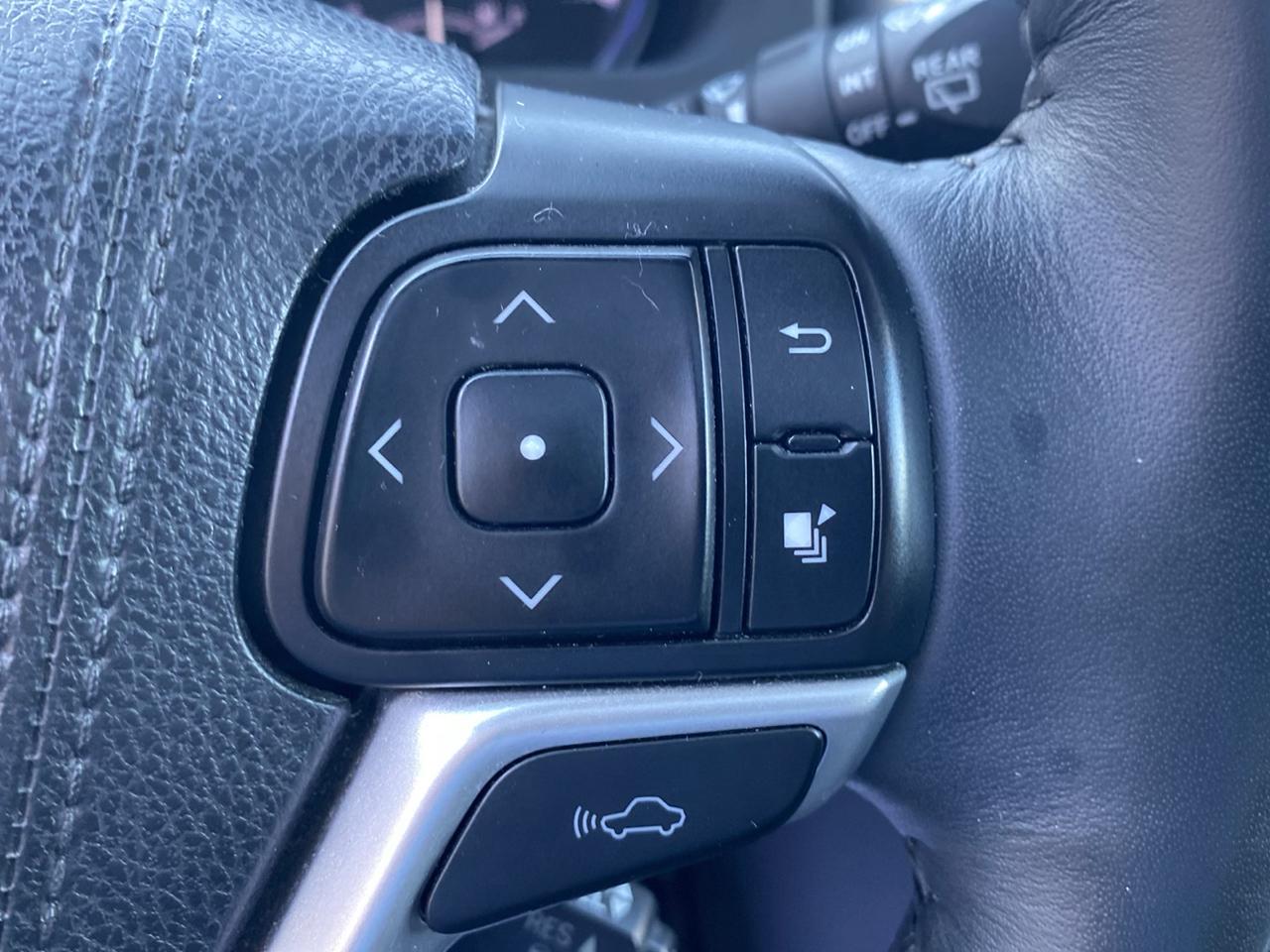 Toyota Highlander AWD 4dr V6 Limited (Natl) 2015