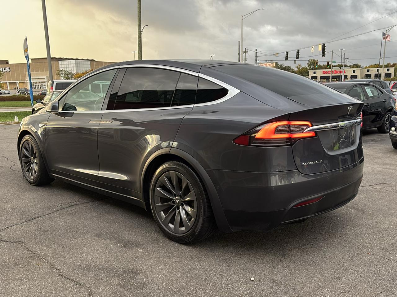 Tesla Model X AWD 4dr 90D 2016