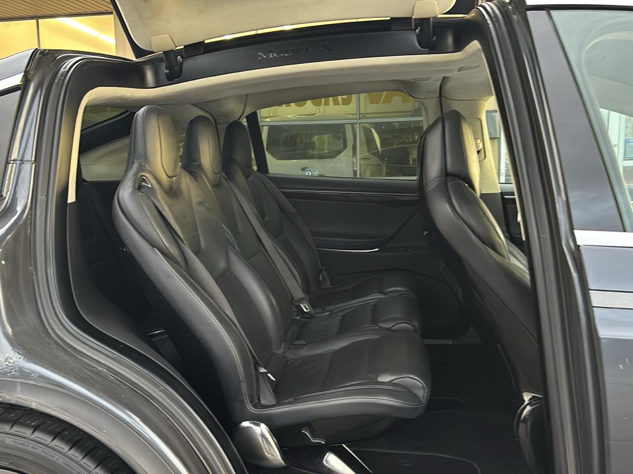 Tesla Model X AWD 4dr 90D 2016