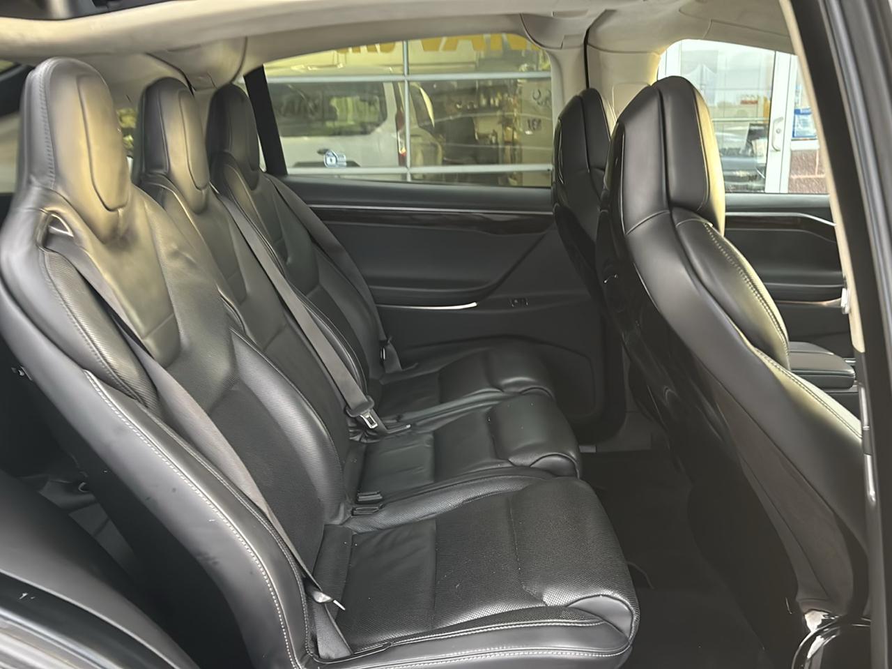 Tesla Model X AWD 4dr 90D 2016