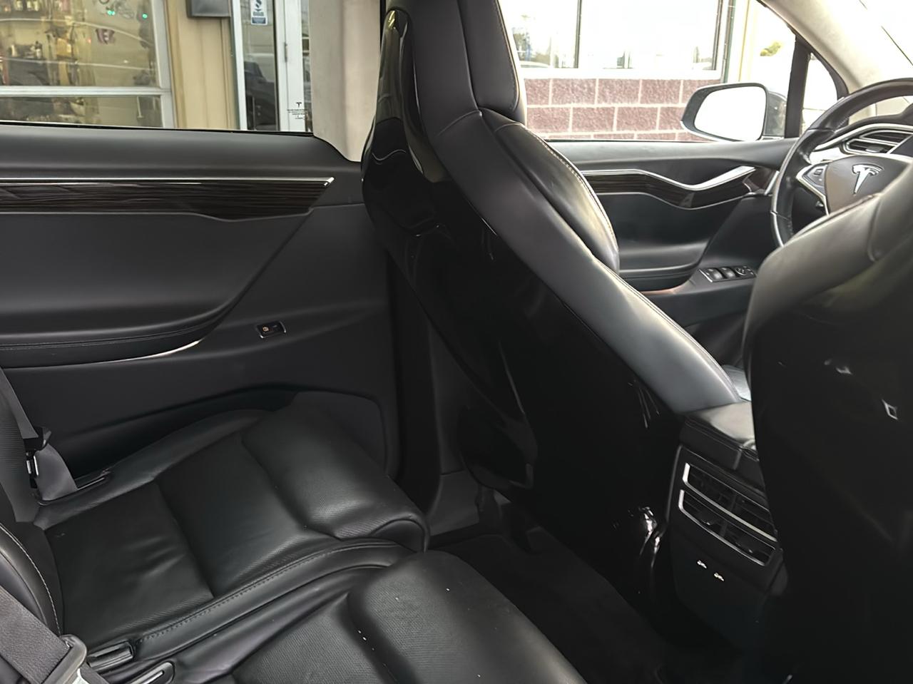 Tesla Model X AWD 4dr 90D 2016