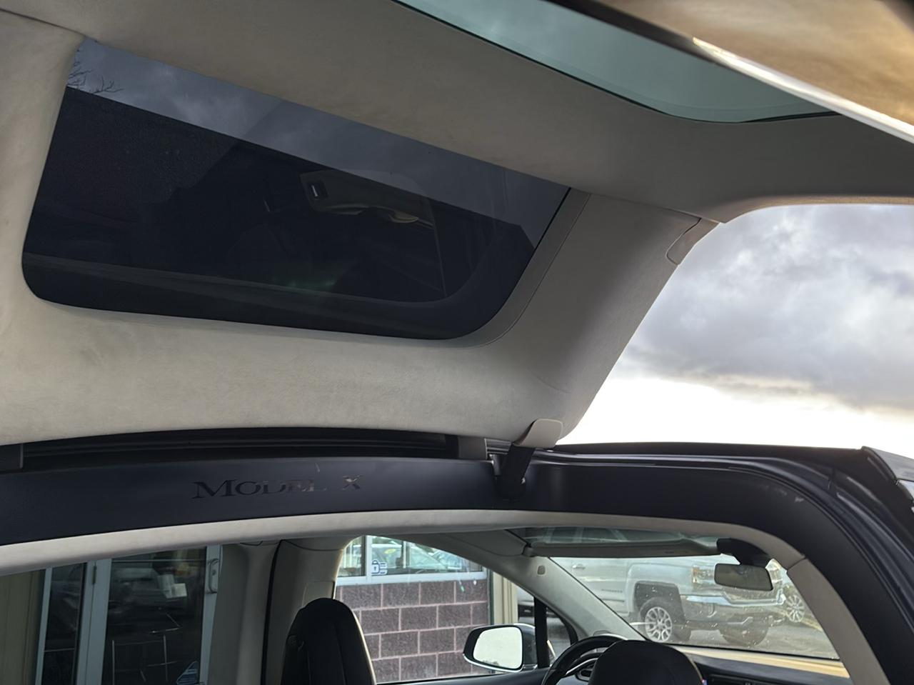 Tesla Model X AWD 4dr 90D 2016