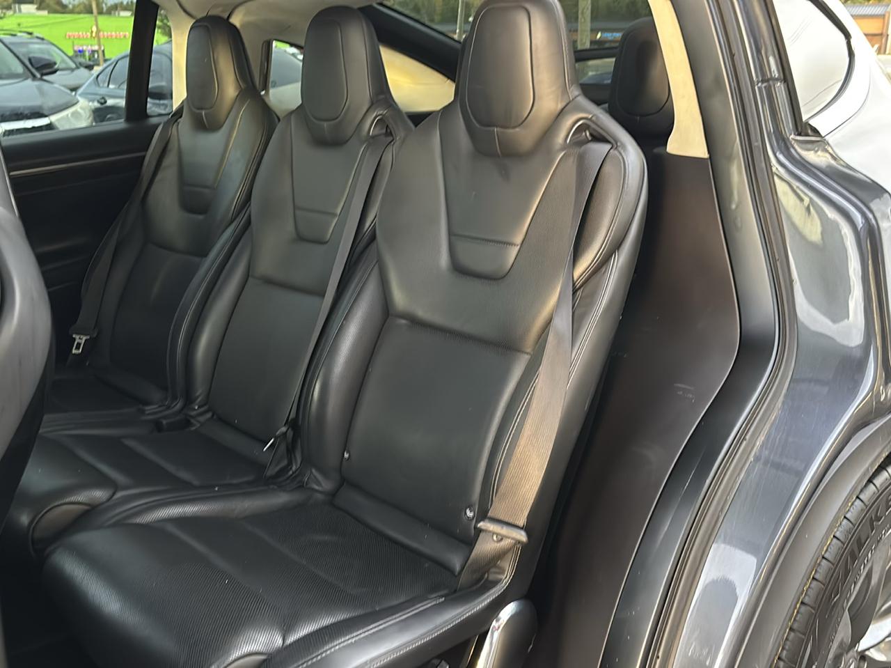 Tesla Model X AWD 4dr 90D 2016