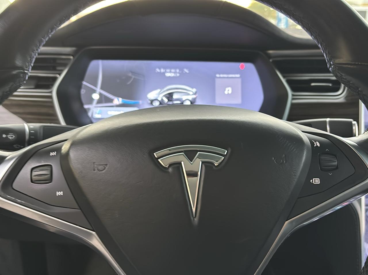 Tesla Model X AWD 4dr 90D 2016
