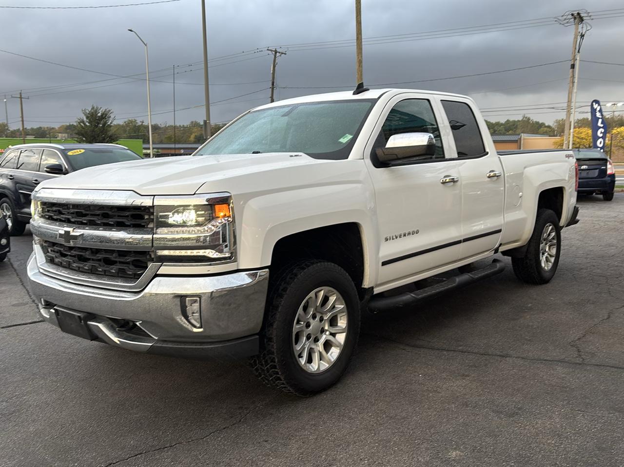 Chevrolet Silverado 1500 4WD Double Cab 143.5" LTZ w/1LZ 2017