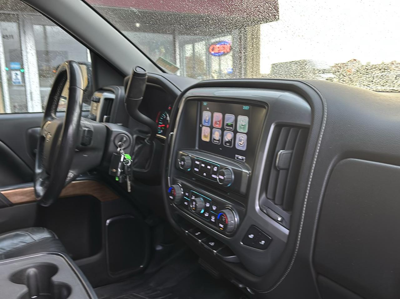 Chevrolet Silverado 1500 4WD Double Cab 143.5" LTZ w/1LZ 2017