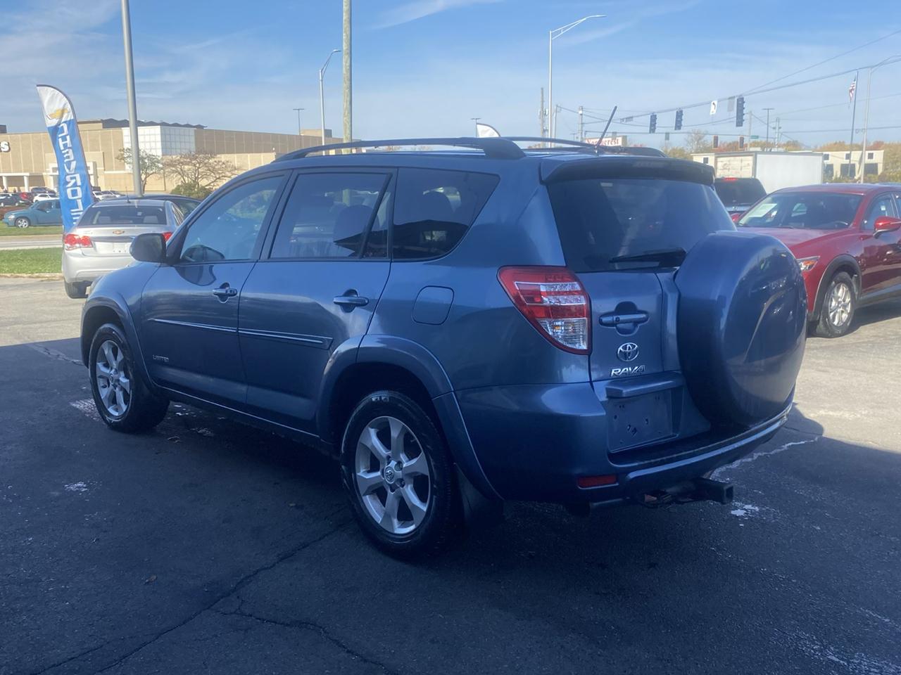 Toyota RAV4 4WD 4dr V6 Limited (Natl) 2012