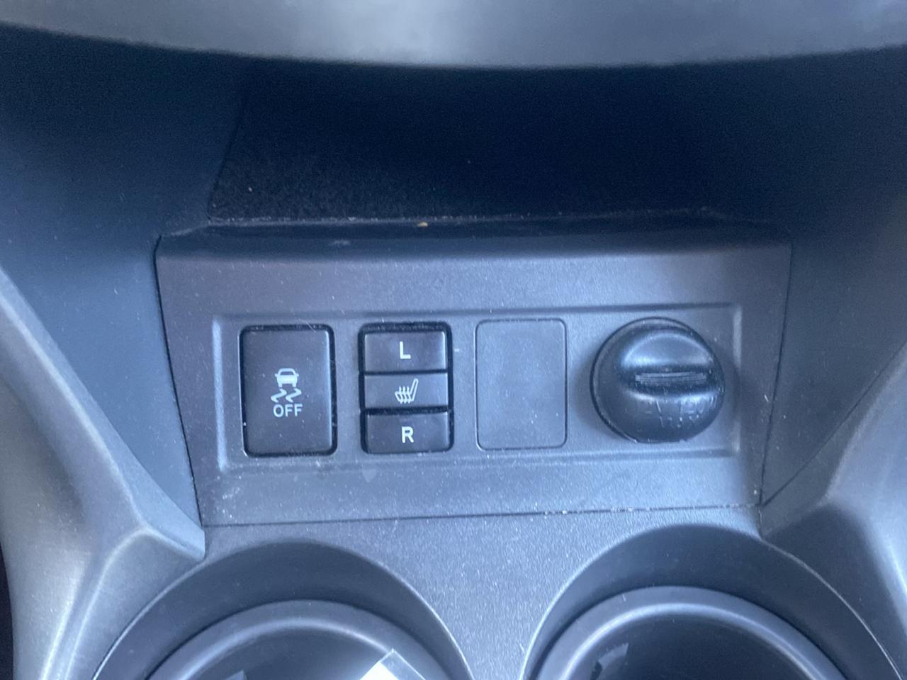 Toyota RAV4 4WD 4dr V6 Limited (Natl) 2012