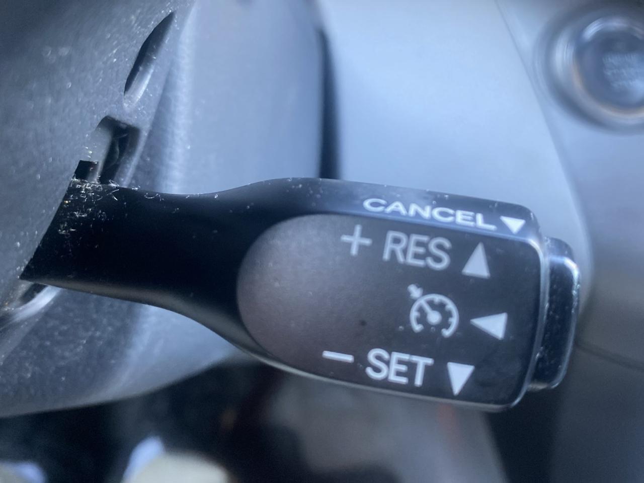Toyota RAV4 4WD 4dr V6 Limited (Natl) 2012