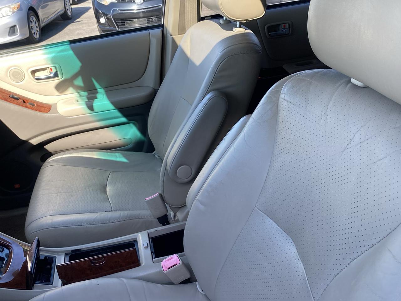 Toyota Highlander 4dr V6 4WD Limited w/3rd Row (Natl) 2006