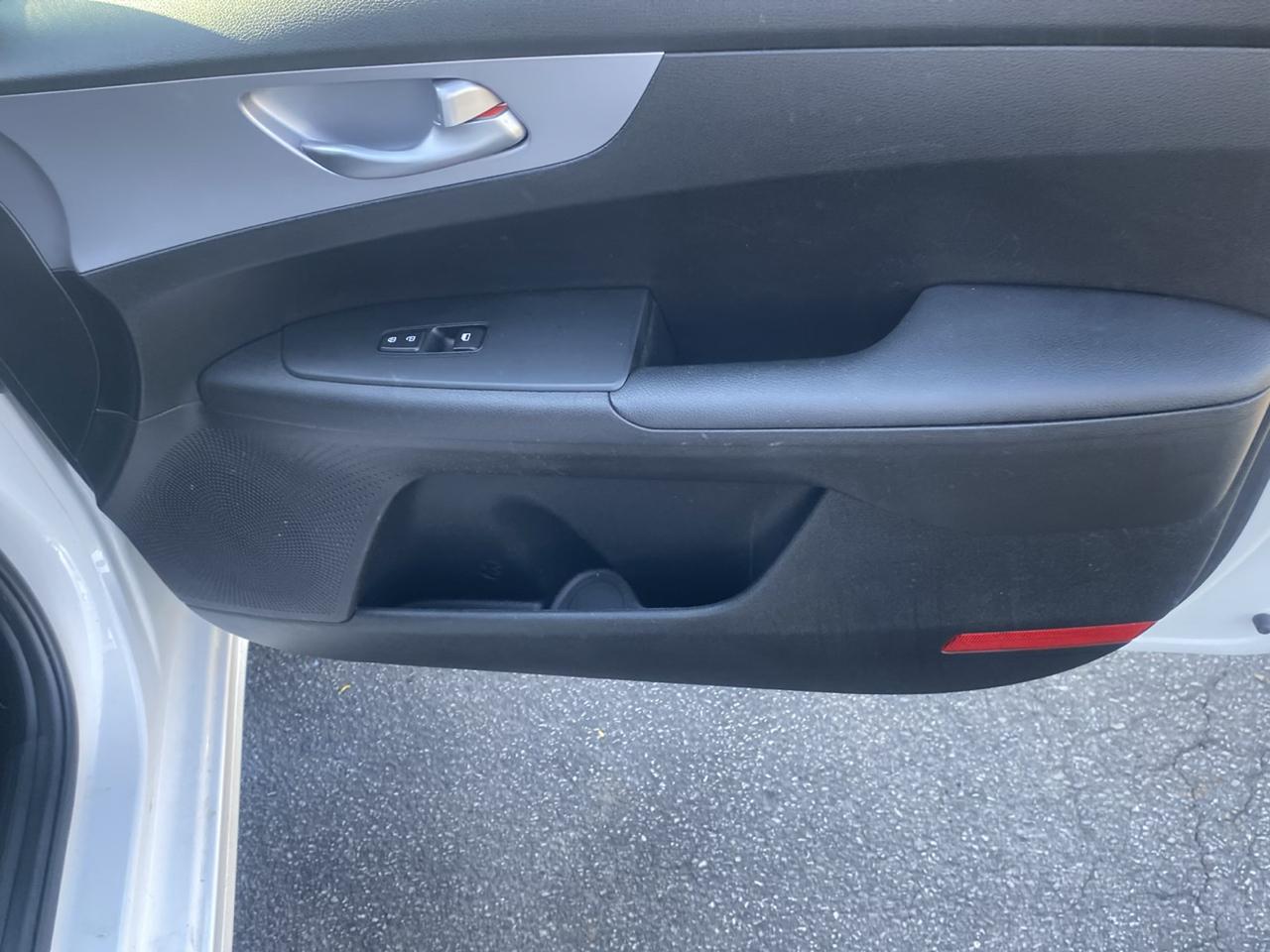 Kia Forte LXS IVT 2024