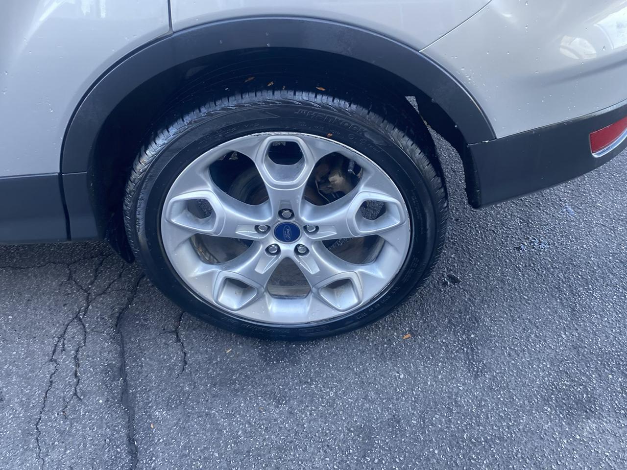 Ford Escape 4WD 4dr Titanium 2015