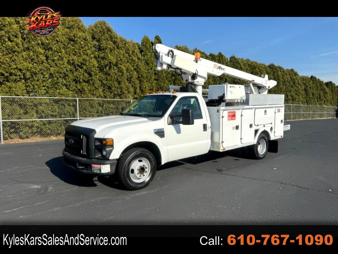 2008 Ford Super Duty F-350 DRW 2WD Reg Cab 165" WB 84" CA XL