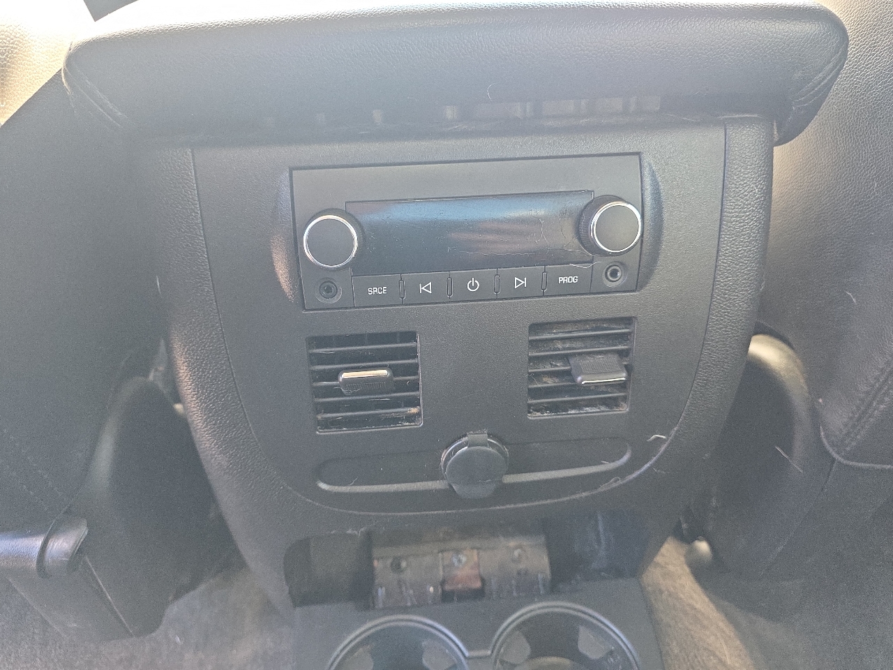 Chevrolet Avalanche 4WD Crew Cab LT 2011