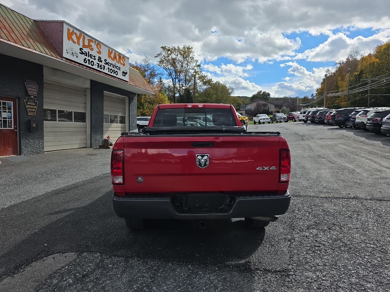 RAM 1500 4WD Reg Cab 120.5" Tradesman 2012