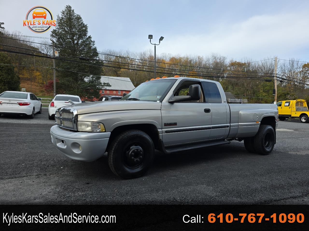 Dodge Ram 3500 4dr Quad Cab 155" WB DRW 2001