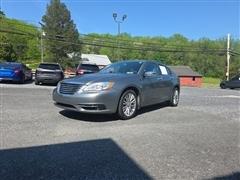 2013 Chrysler 200 