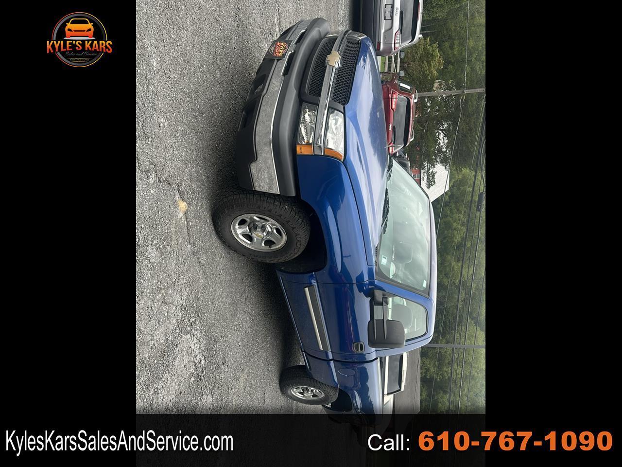 2004 Chevrolet Silverado 1500 Reg Cab 119.0" WB 4WD