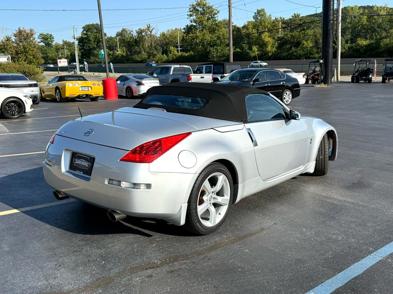 2006 Nissan 350Z Touring photo 2