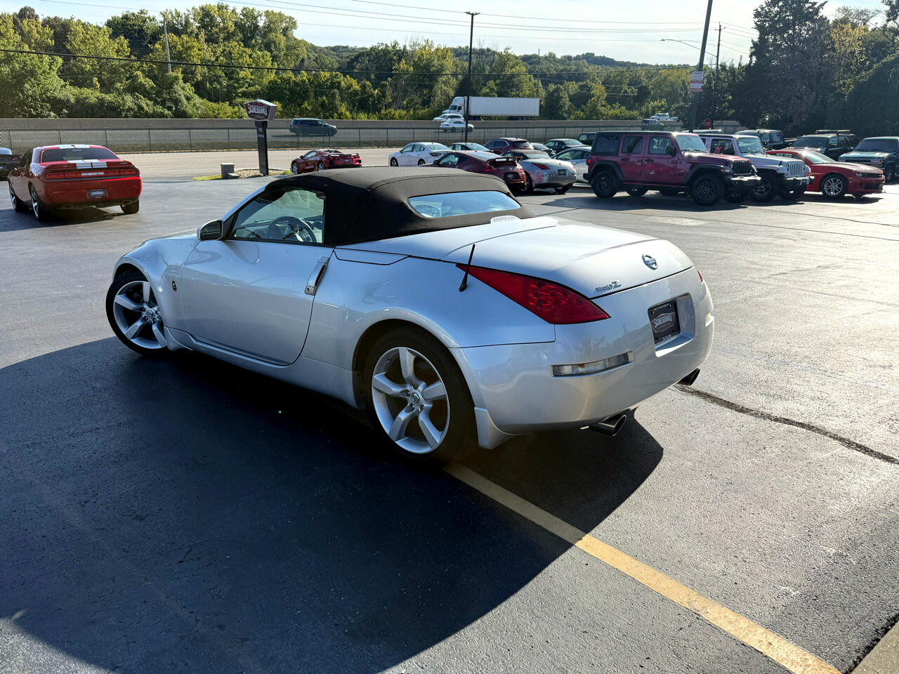 2006 Nissan 350Z Touring photo 4