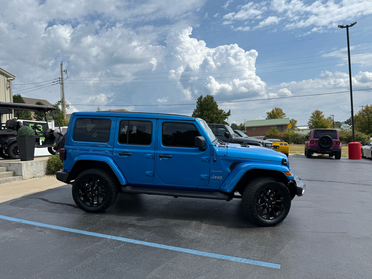 Jeep Wrangler 4xe Unlimited Sahara 4x4 2022 Jeep Wrangler 4xe Unlimited Sahara 4x4 2022