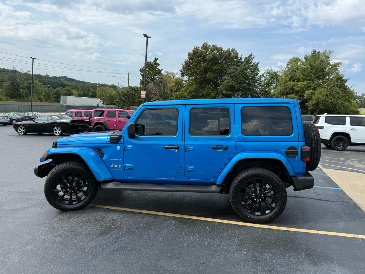 Jeep Wrangler 4xe Unlimited Sahara 4x4 2022 Jeep Wrangler 4xe Unlimited Sahara 4x4 2022