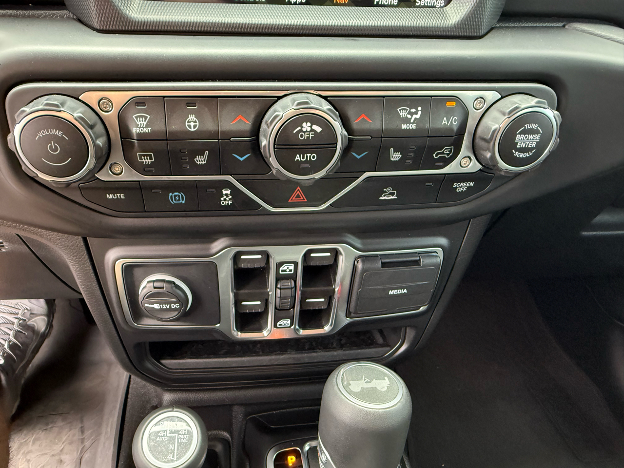 Jeep Wrangler 4xe Unlimited Sahara 4x4 2022 Jeep Wrangler 4xe Unlimited Sahara 4x4 2022