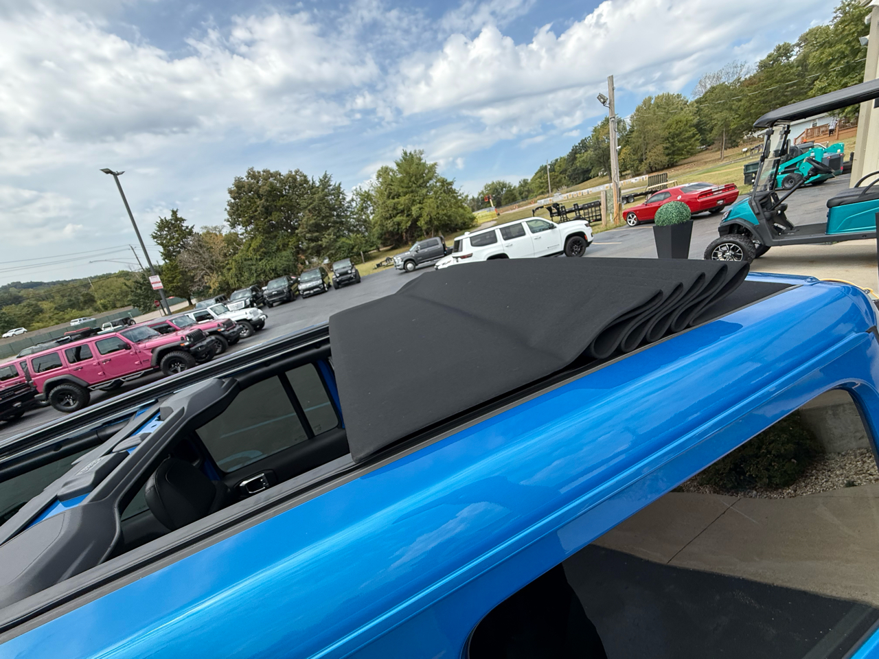 Jeep Wrangler 4xe Unlimited Sahara 4x4 2022 Jeep Wrangler 4xe Unlimited Sahara 4x4 2022