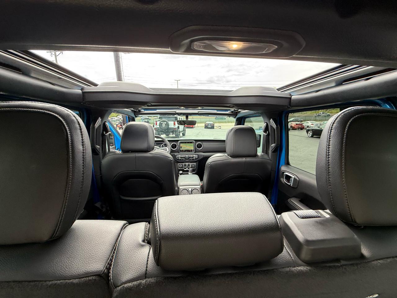 Jeep Wrangler 4xe Unlimited Sahara 4x4 2022 Jeep Wrangler 4xe Unlimited Sahara 4x4 2022