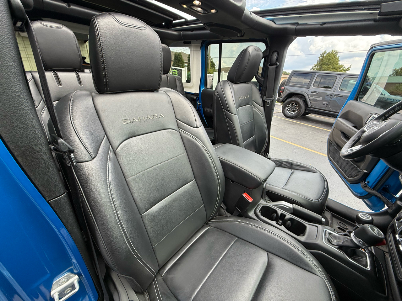 Jeep Wrangler 4xe Unlimited Sahara 4x4 2022 Jeep Wrangler 4xe Unlimited Sahara 4x4 2022