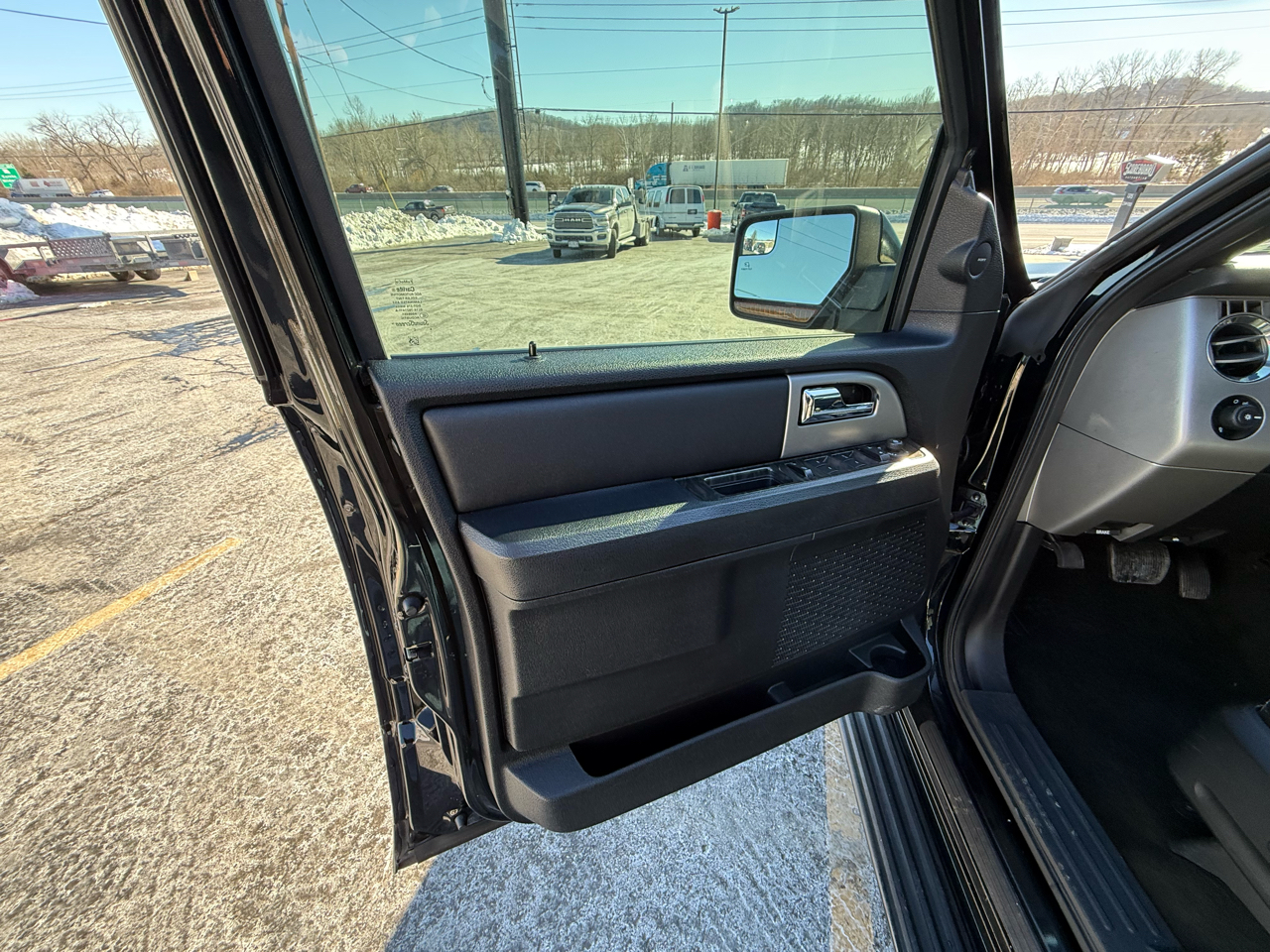 Ford Expedition EL 4WD 4dr Limited 2016