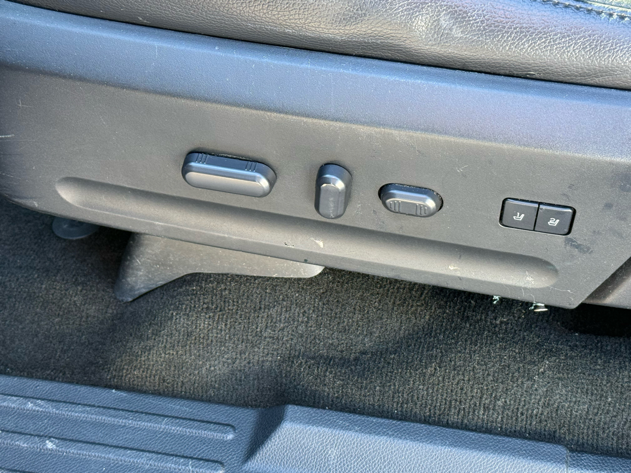 Ford Expedition EL 4WD 4dr Limited 2016