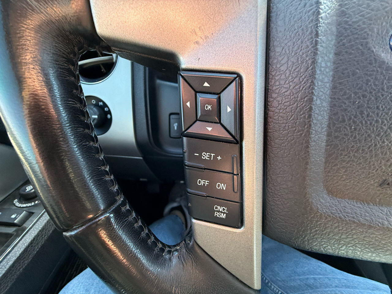 Ford Expedition EL 4WD 4dr Limited 2016