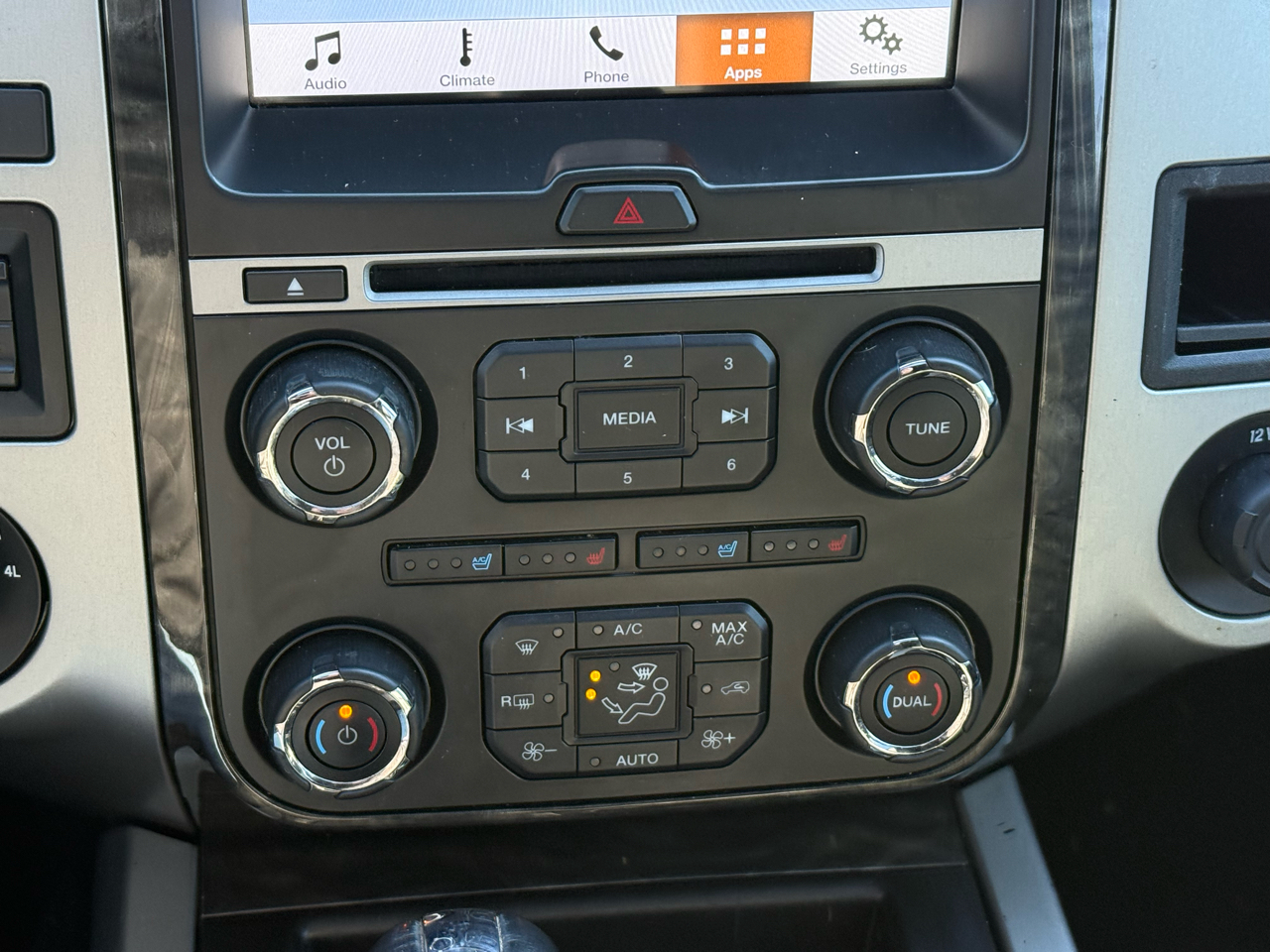 Ford Expedition EL 4WD 4dr Limited 2016