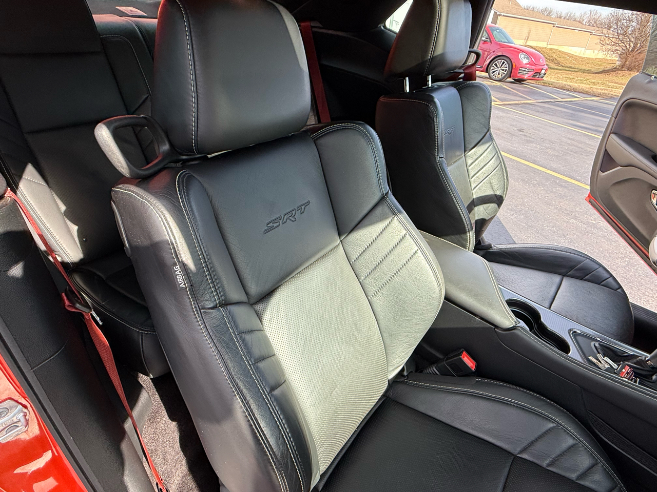 Dodge Challenger 2dr Cpe SRT Hellcat 2016