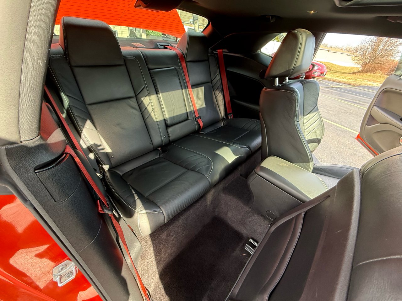 Dodge Challenger 2dr Cpe SRT Hellcat 2016