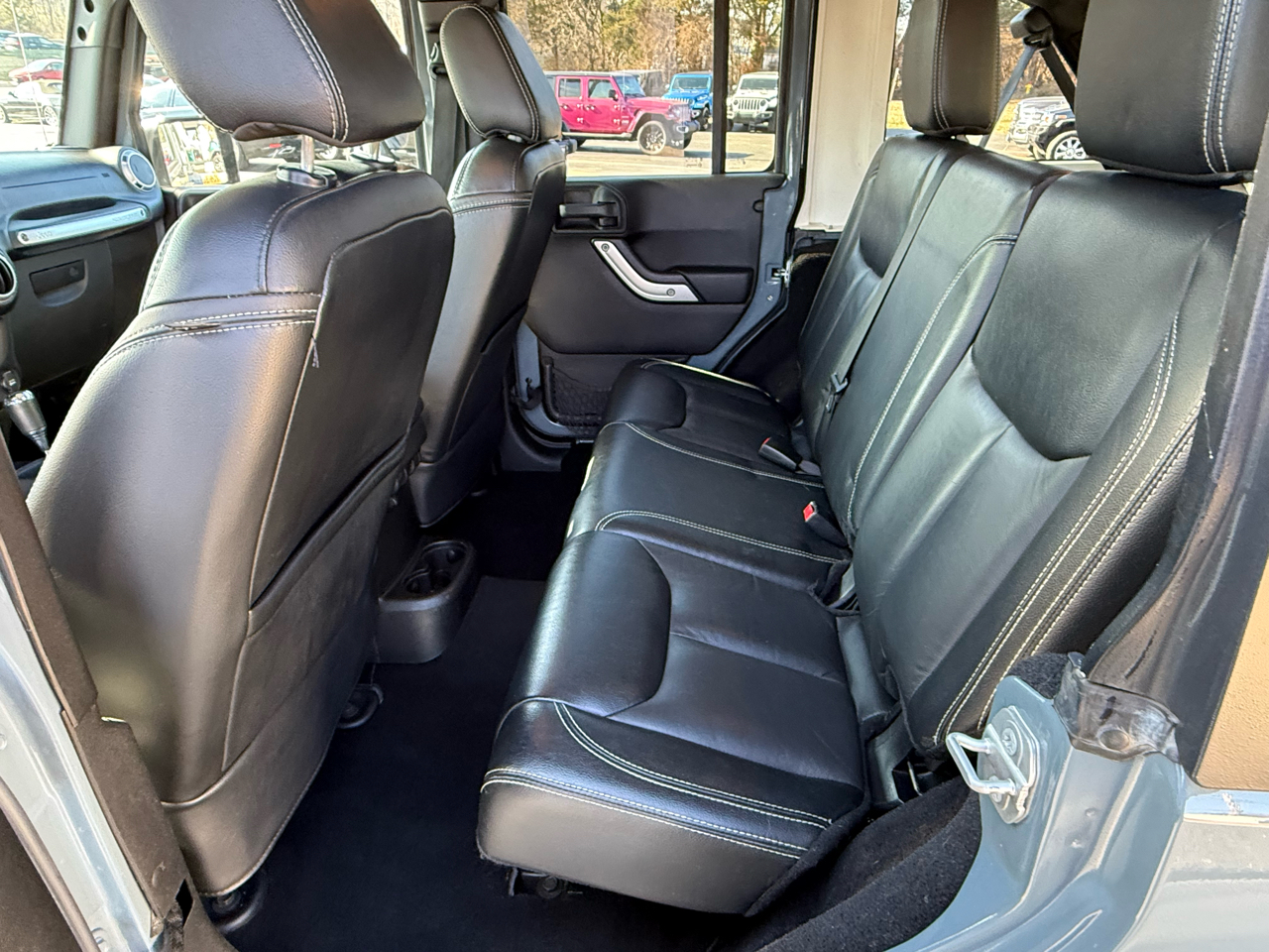 Jeep Wrangler Unlimited 4WD 4dr Rubicon 2015