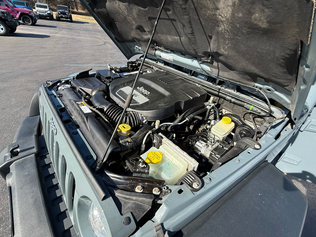 Jeep Wrangler Unlimited 4WD 4dr Rubicon 2015