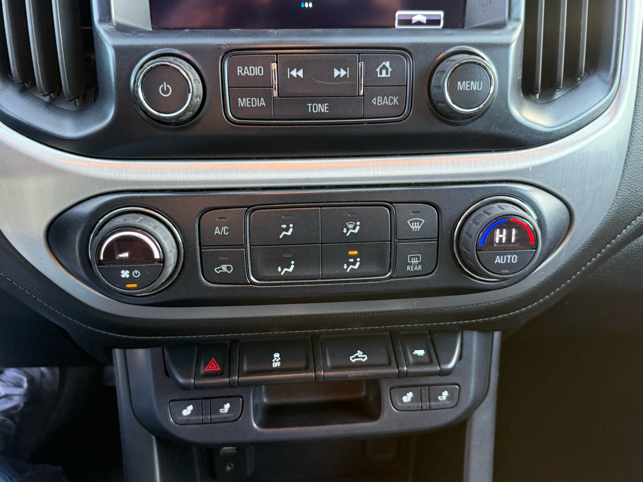 GMC Canyon 4WD Crew Cab 140.5" SLT 2017