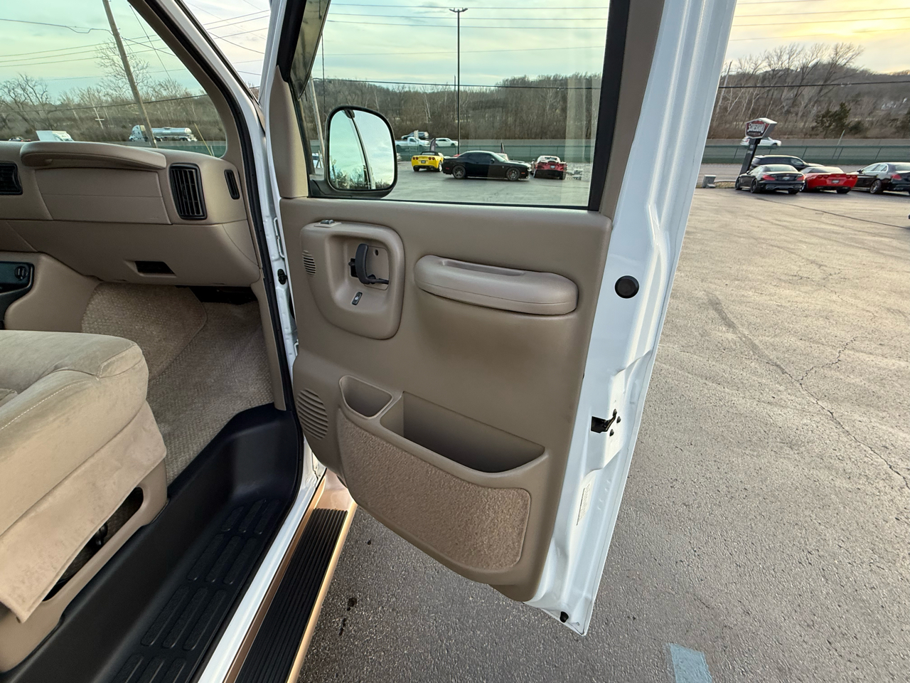 Chevrolet Conversion Van  2002