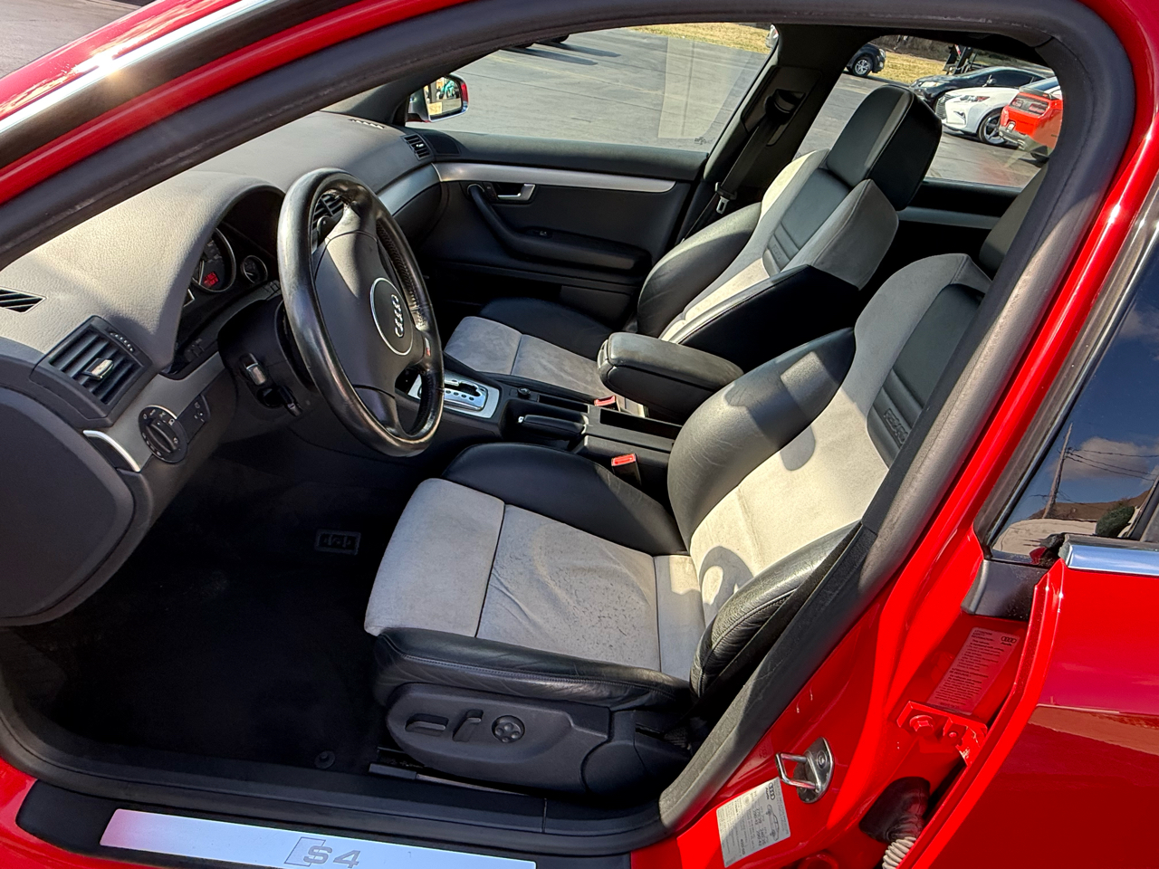 Audi S4 quattro 2004