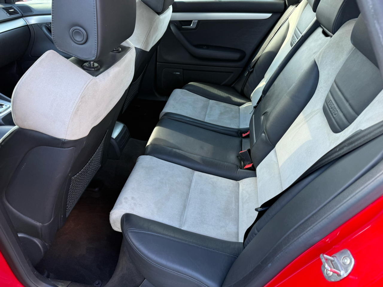 Audi S4 quattro 2004