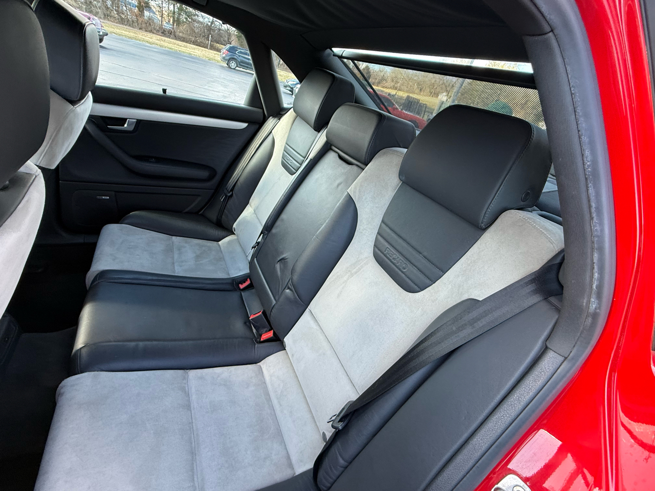 Audi S4 quattro 2004