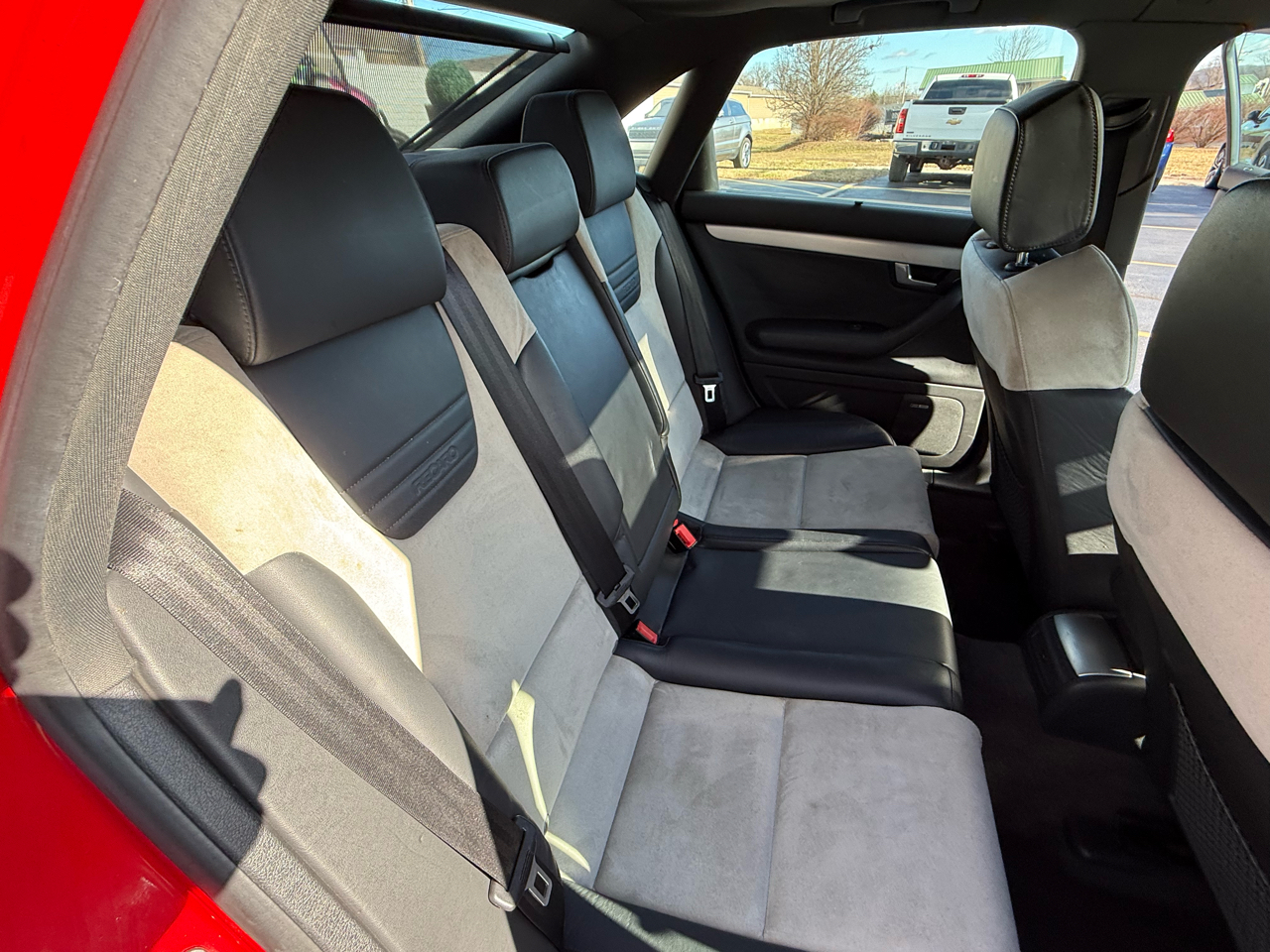 Audi S4 quattro 2004