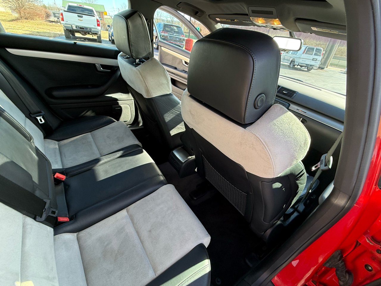 Audi S4 quattro 2004