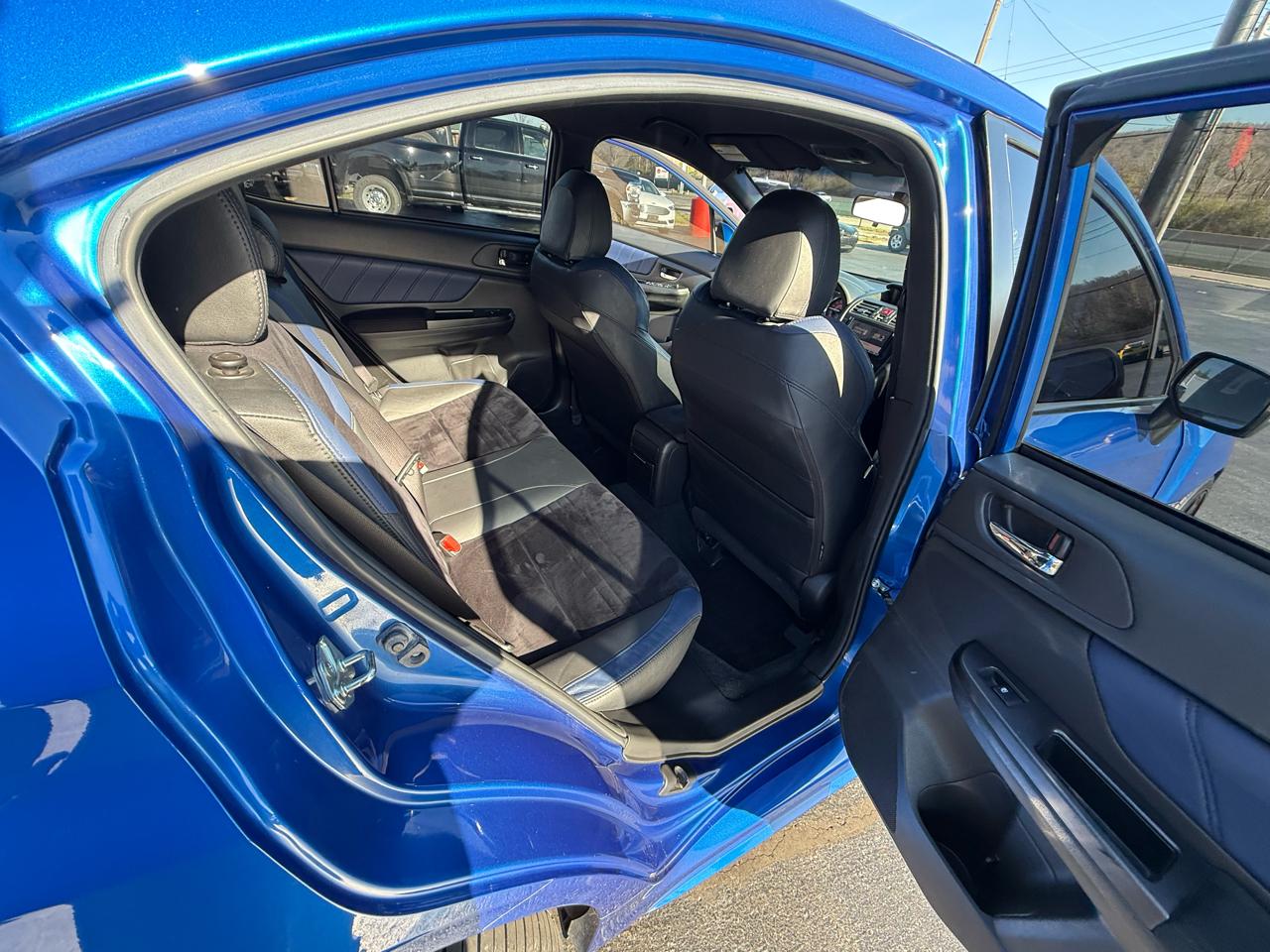 Subaru WRX STI 4dr Sdn Launch Edition 2015