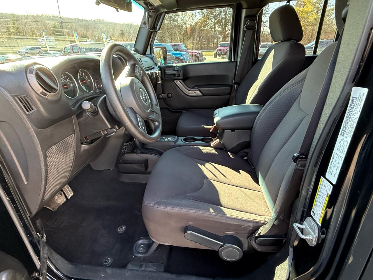 Jeep Wrangler Unlimited 4WD 4dr Sport 2014